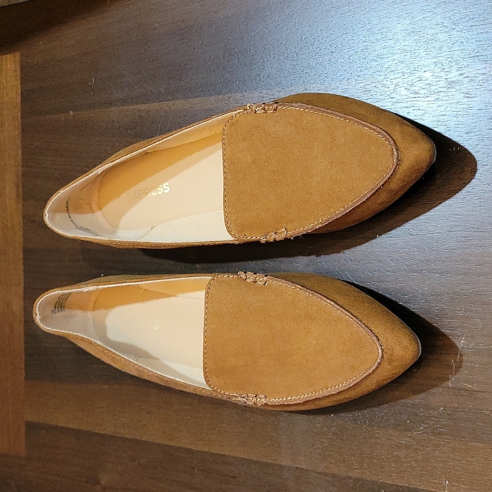 Brown Flats (shoes)